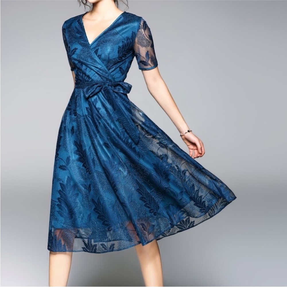 Cœur De Vague Blue Floral Lace Wrap Dress (HJW label) ❄️